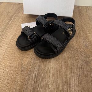 Authentic! Dior Dioract Woven Raffia Sandals - Black